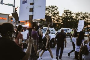 ayuda para inmigrantes latinos en USA kalea morgan sud0nPc q8s unsplash