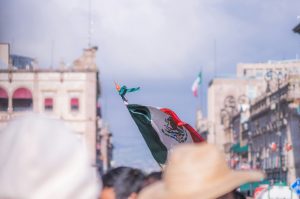 ayuda para inmigrantes latinos en USA abraham sanguino YJtKI j8Cf4 unsplash