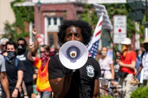 ayuda para inmigrantes latinos en USA aaron cass qTWZOI5bLvE unsplash