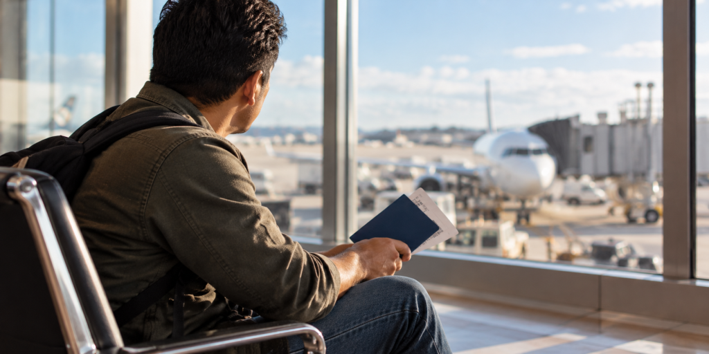 ayuda para inmigrantes latinos en USA refugee travel document gwp